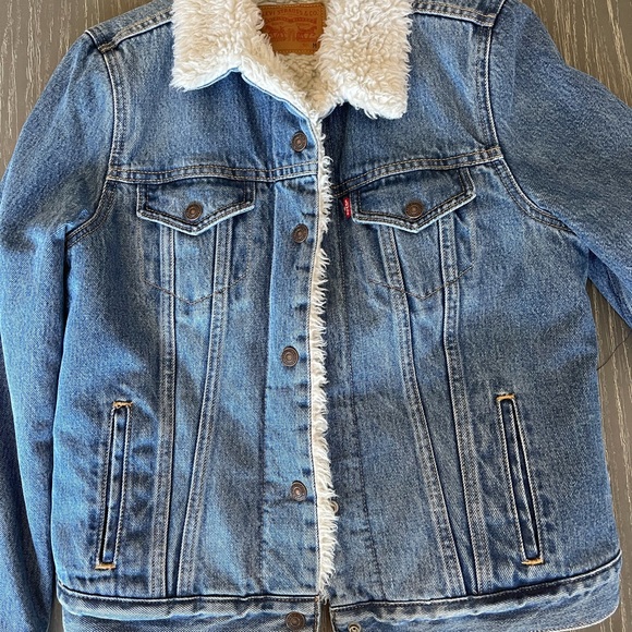 Levi Strauss denim Sherpa lined jacket - Picture 2 of 6